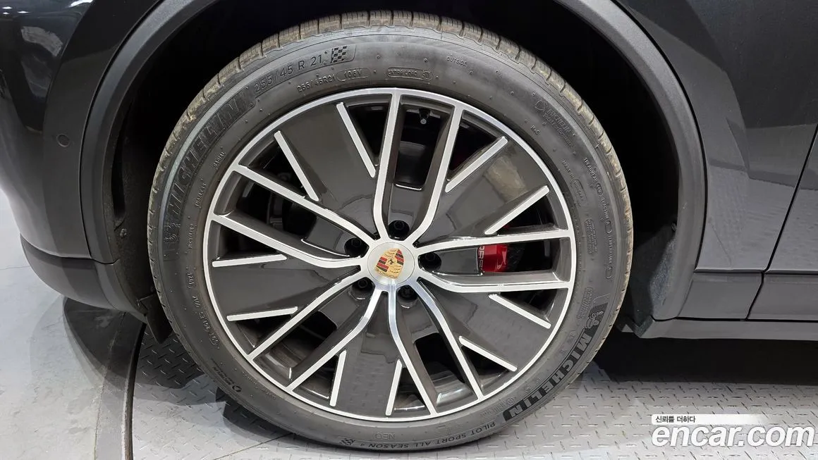 Porsche Macan 2025 из KR, фото 7