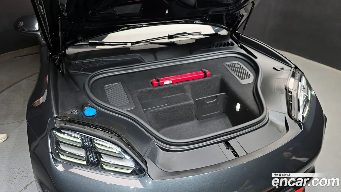 Porsche Macan 2025 из KR, фото 6