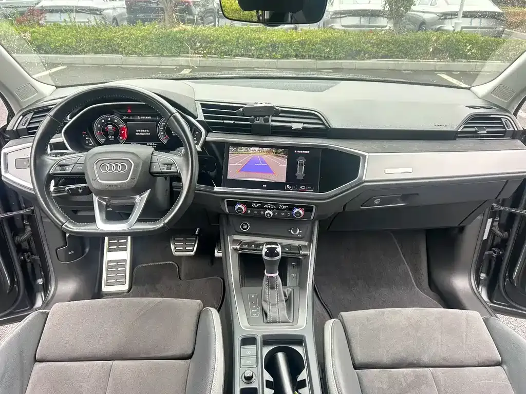 Audi Q3 2022 из CN, фото 4