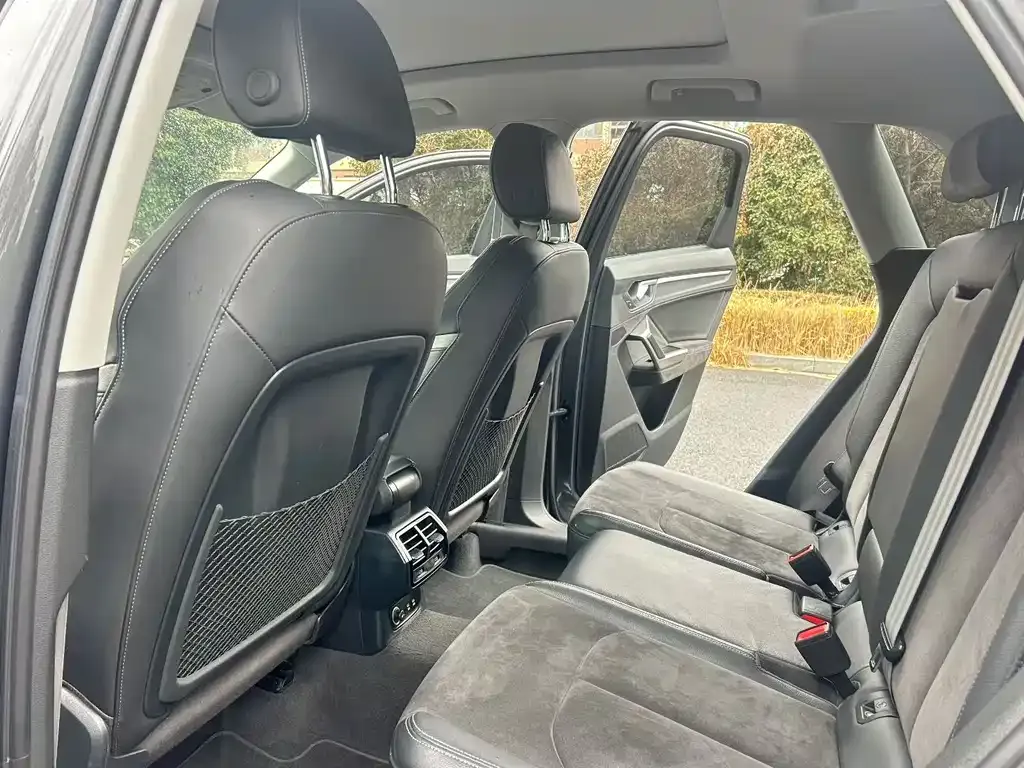 Audi Q3 2022 из CN, фото 7