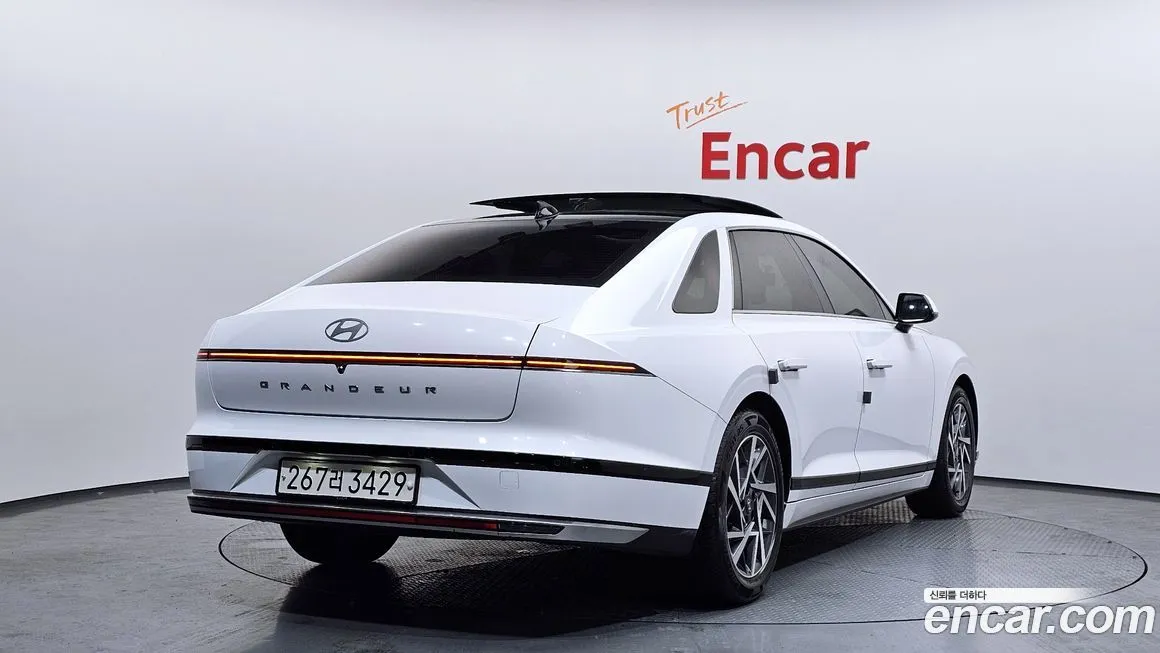 Hyundai Grandeur 2023 из KR, фото 2
