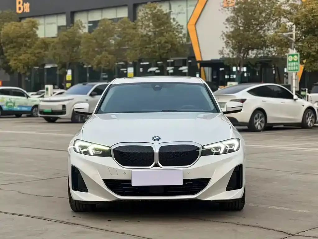 BMW i3 2025 из CN, фото 5