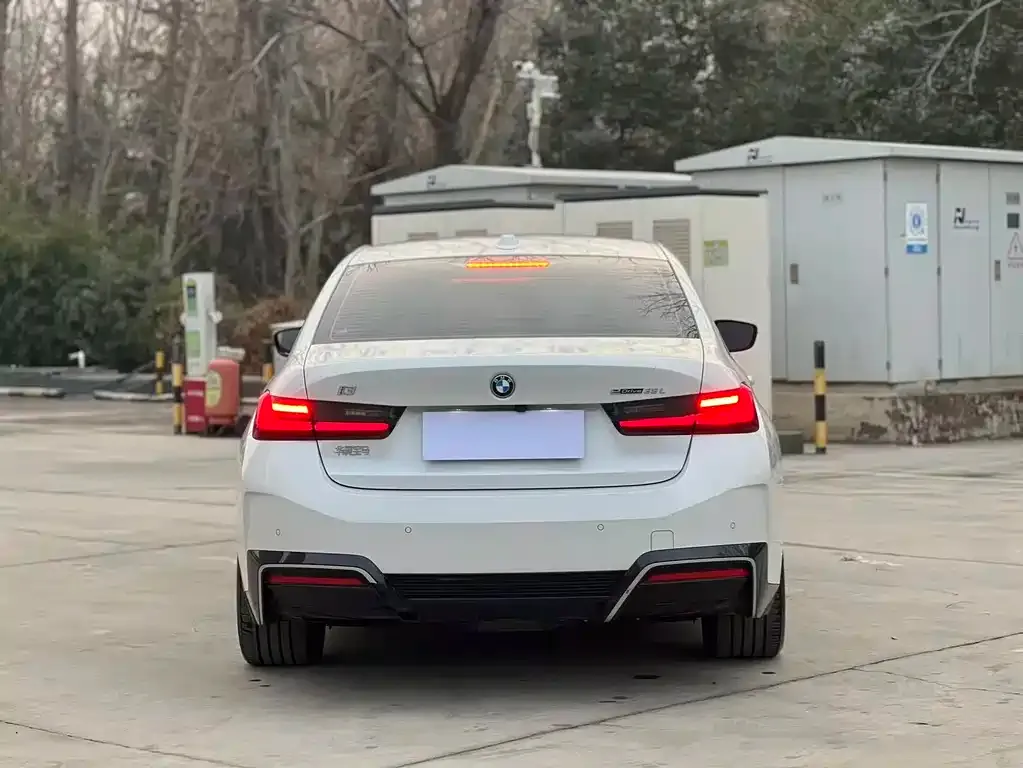 BMW i3 2025 из CN, фото 4