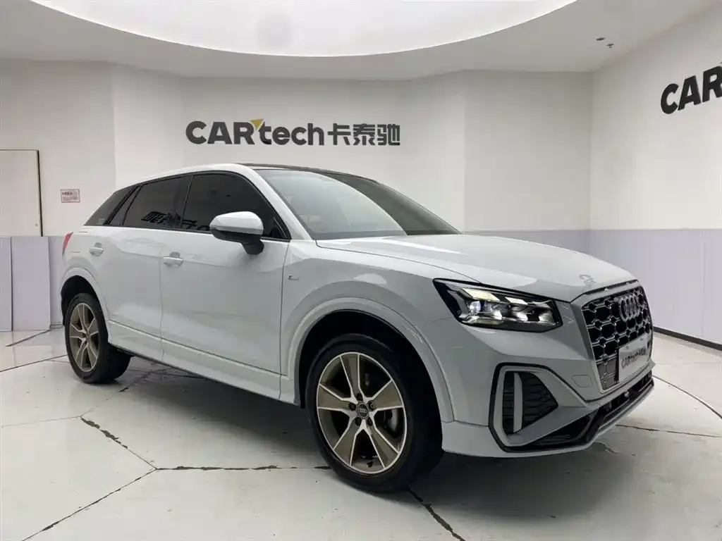 Audi Q2L 2023 из CN, фото 4