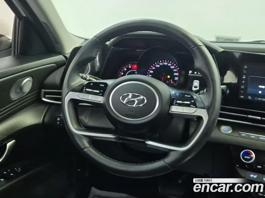 Hyundai AVANTE — фото 9