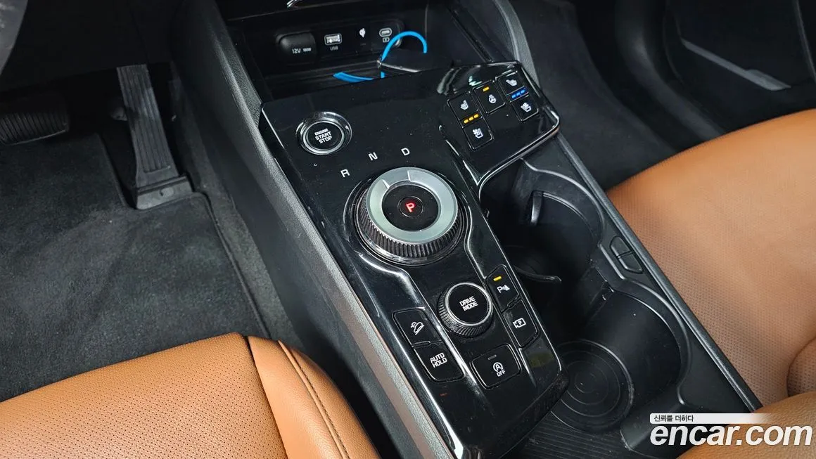 Kia Sportage — фото 8