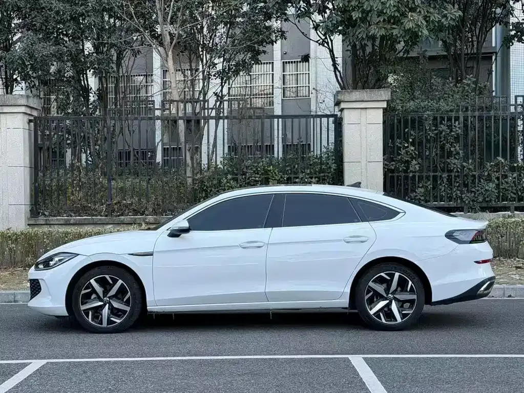 Volkswagen Lamando 2023 из CN, фото 9