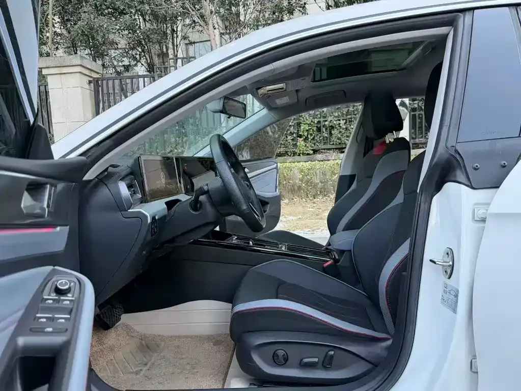 Volkswagen Lamando 2023 из CN, фото 8