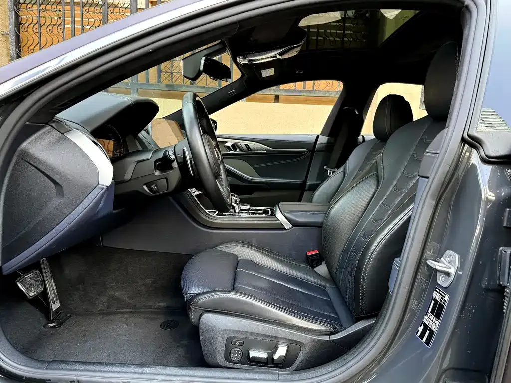 BMW 8 Series 2022 из CN, фото 4