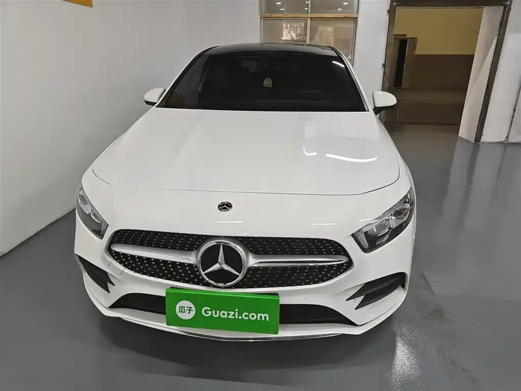 Mercedes-Benz A-Class 2023 из CN, фото 2
