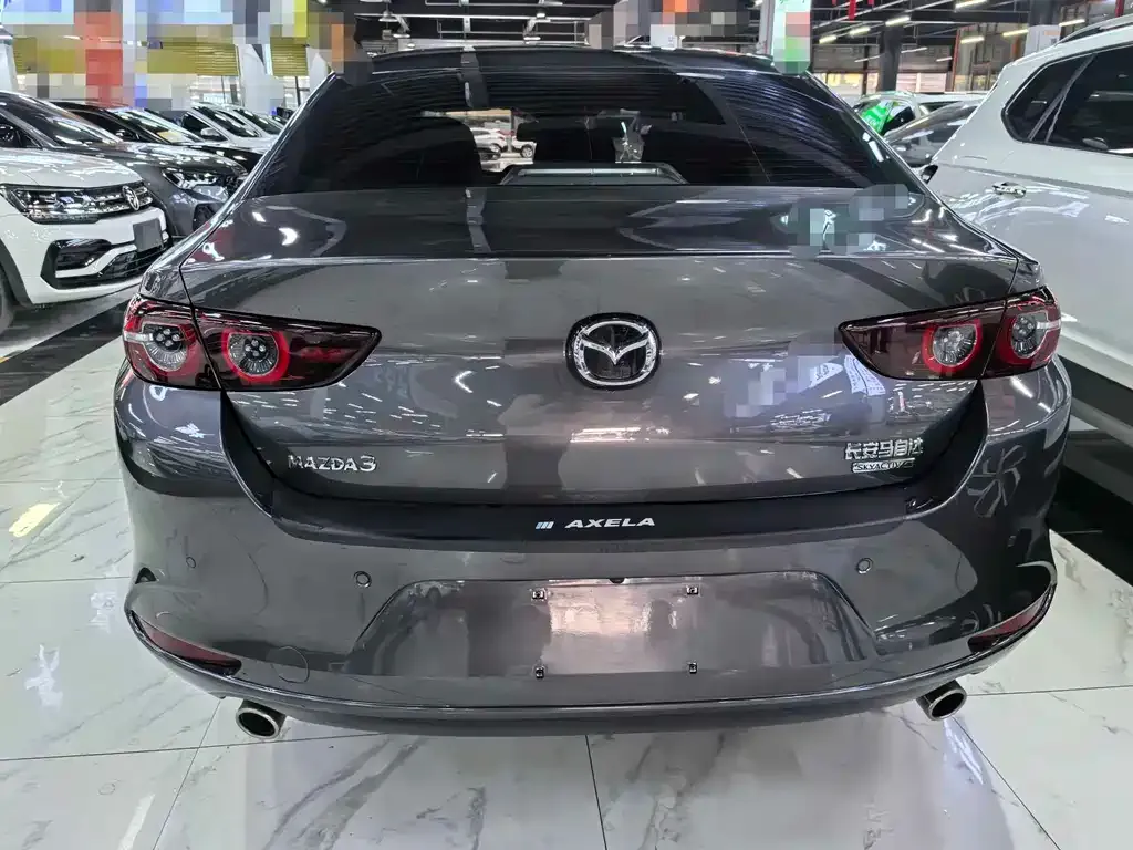 Mazda 3 Axela 2023 из CN, фото 2