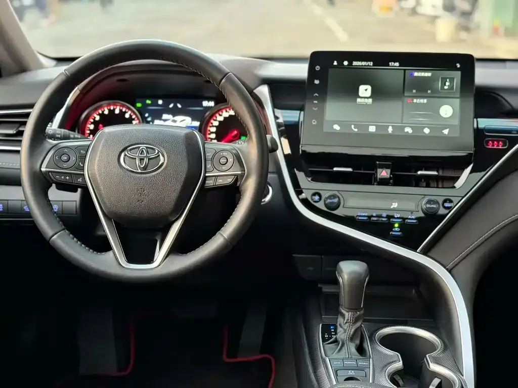Toyota Camry 2023 из CN, фото 5
