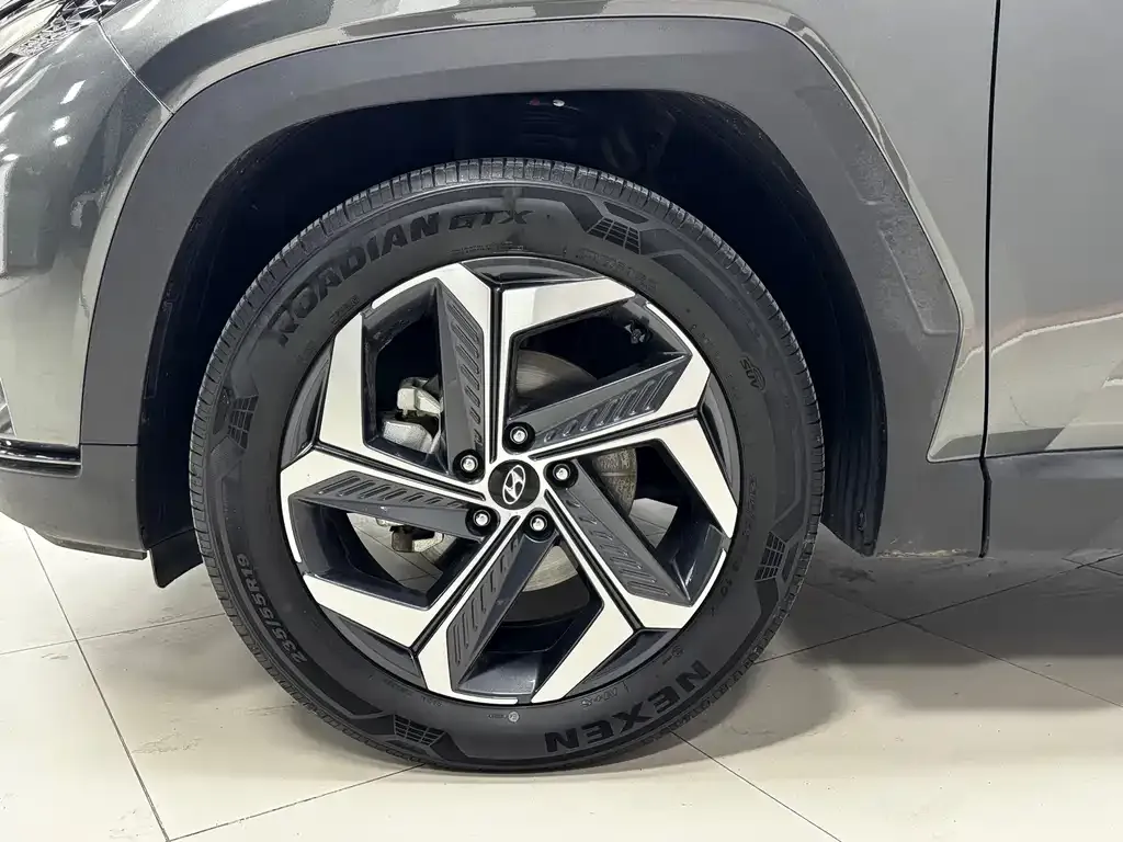 Hyundai Tucson — фото 4