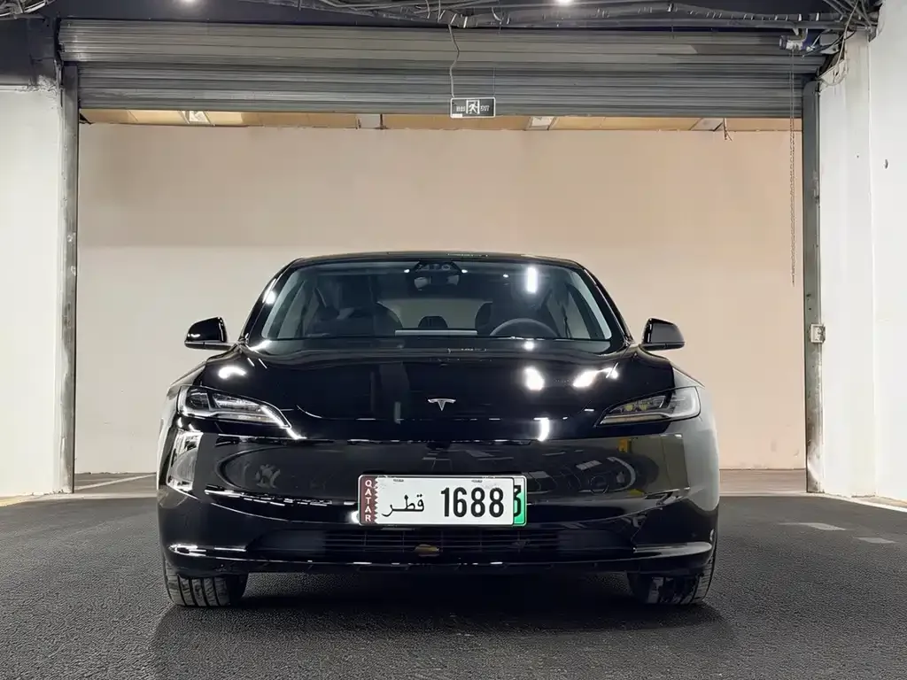 Tesla Model 3 — фото 3