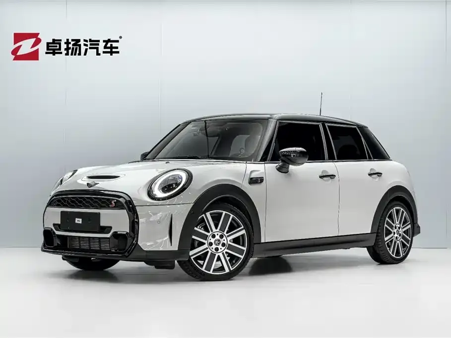 MINI Cooper (3-door) — фото 1