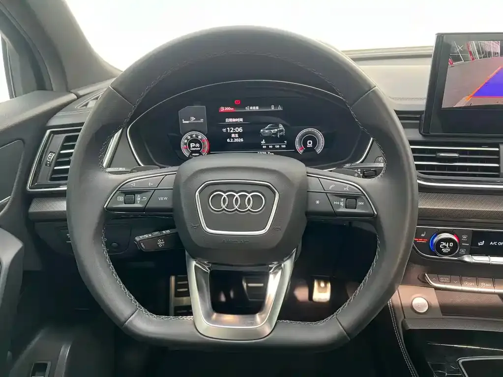Audi Q5L 2024 из CN, фото 2