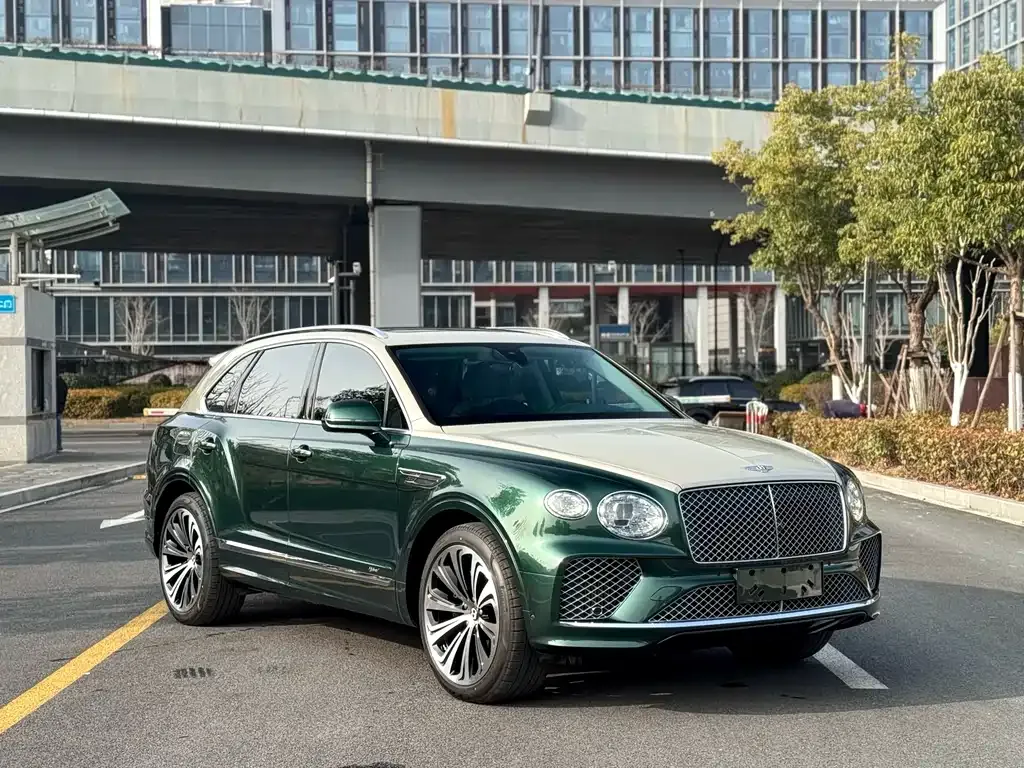 Bentley Bentayga PHEV 2021 из CN, фото 4