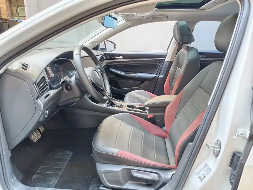 Volkswagen Bora 2022 из CN, фото 2