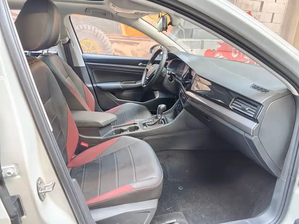 Volkswagen Bora 2022 из CN, фото 5