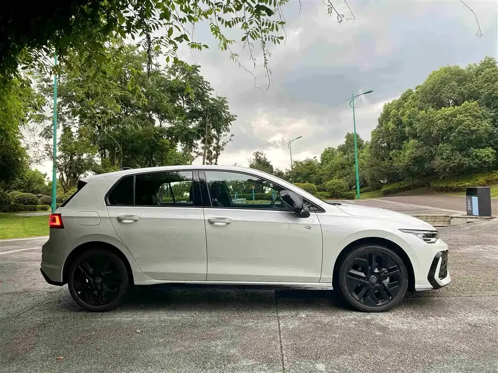 Volkswagen Golf 2025 из CN, фото 8