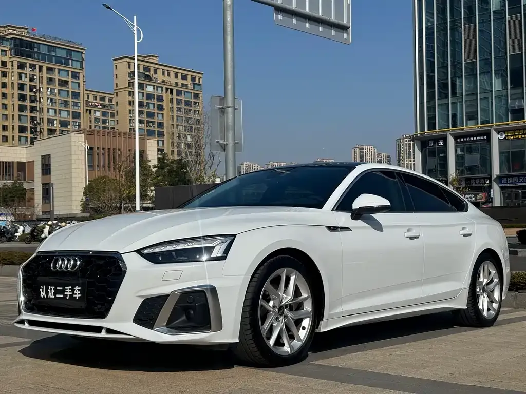 Audi A5 (Import) 2023 из CN, фото 1