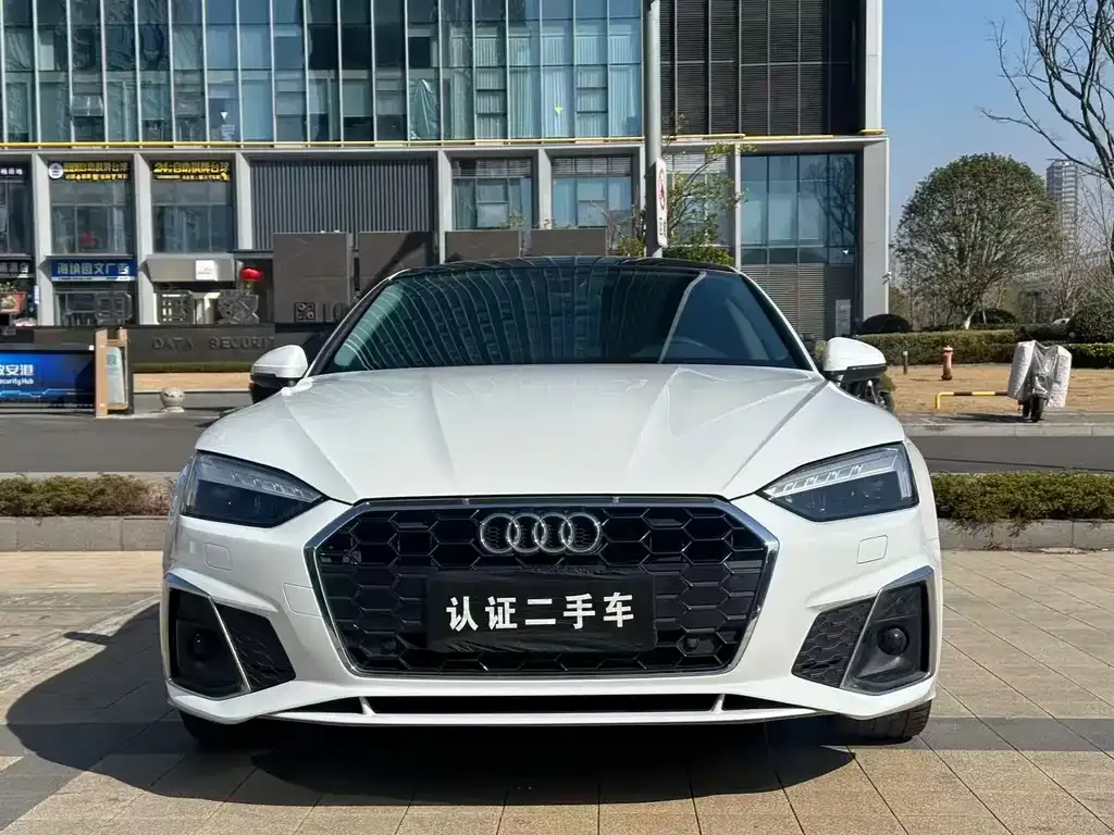 Audi A5 (Import) 2023 из CN, фото 2