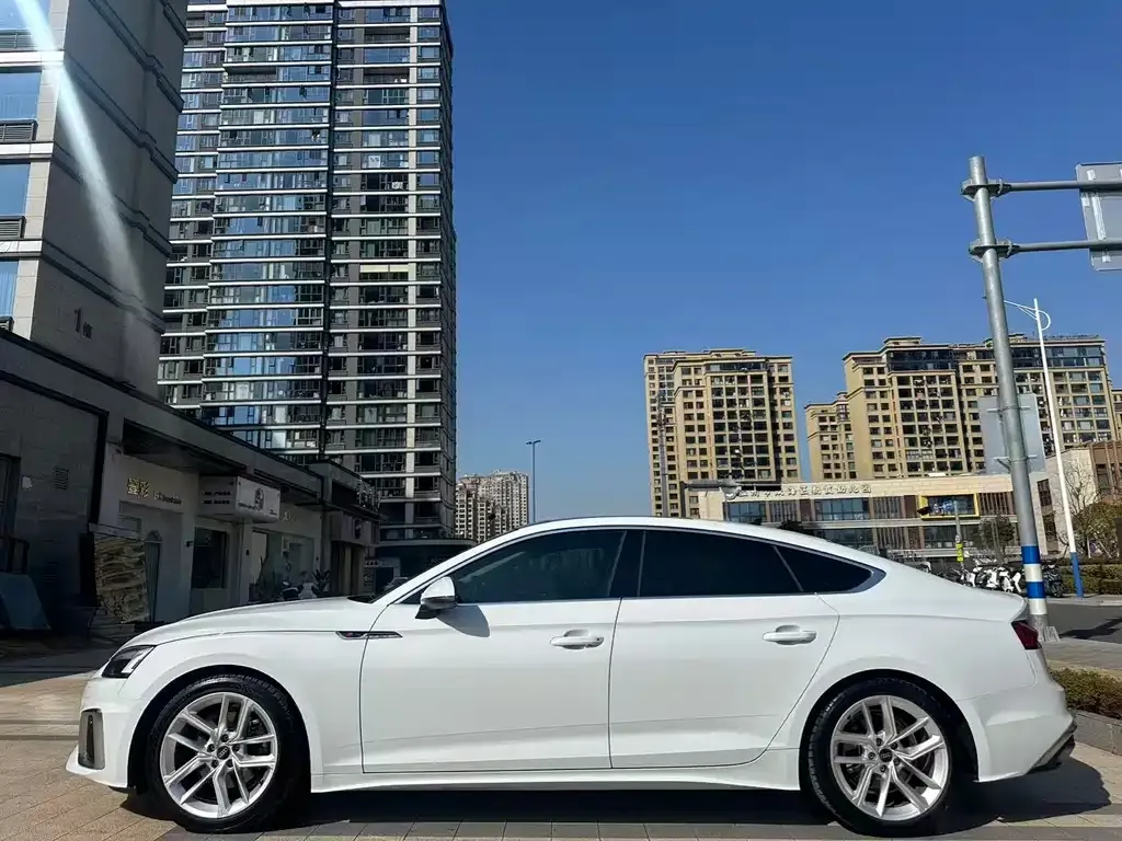 Audi A5 (Import) 2023 из CN, фото 4