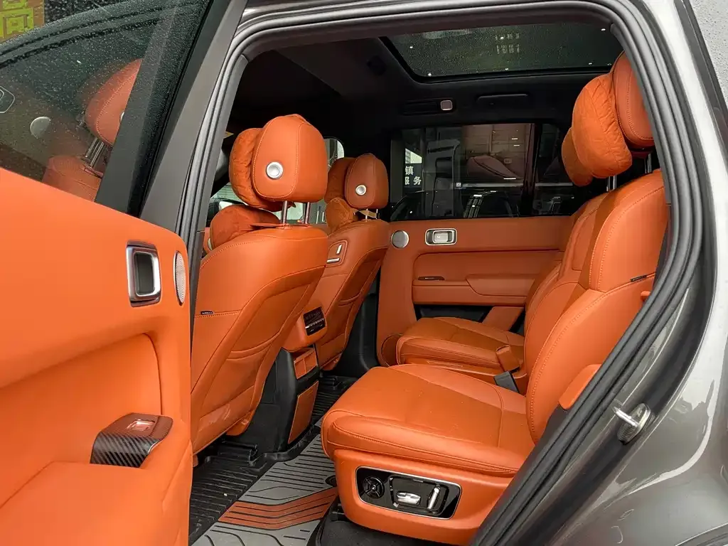 Li Auto L8 2024 из CN, фото 2