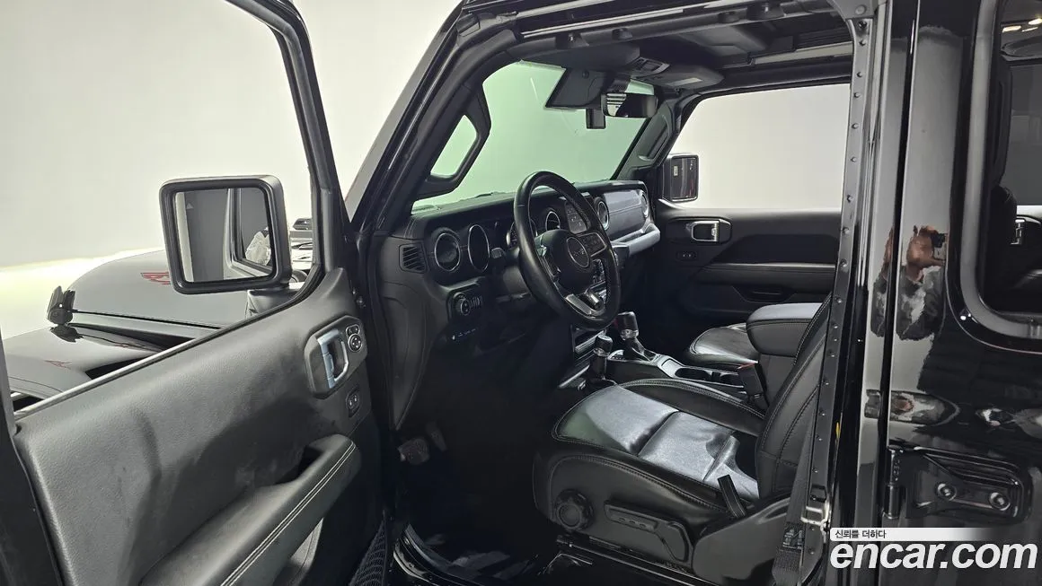 Jeep Wrangler 2021 из KR, фото 8