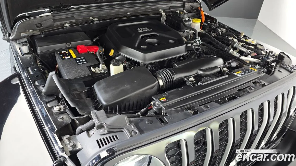 Jeep Wrangler 2021 из KR, фото 10