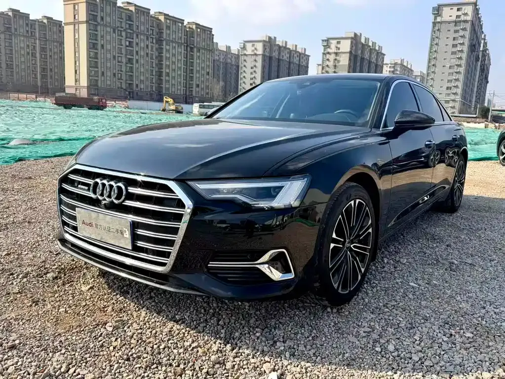 Audi A6L — фото 1