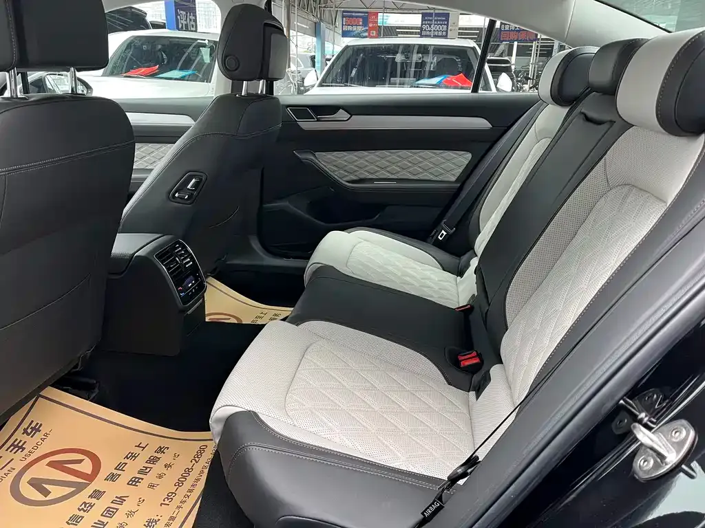 Volkswagen Magotan 2023 из CN, фото 10