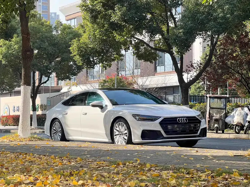 Audi A7 — фото 7