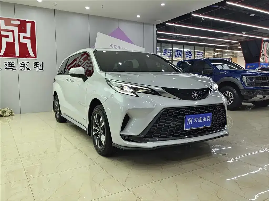 Toyota Granvia 2025 из CN, фото 2