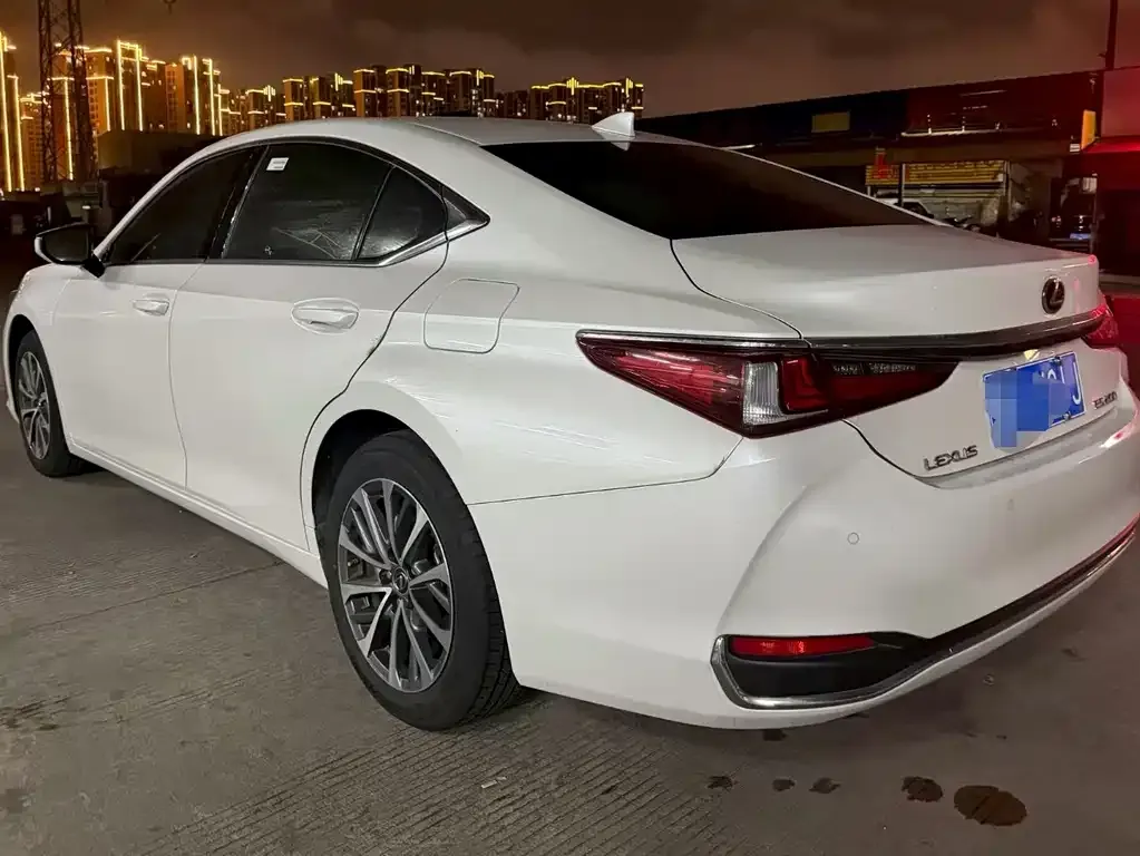 Lexus ES — фото 3