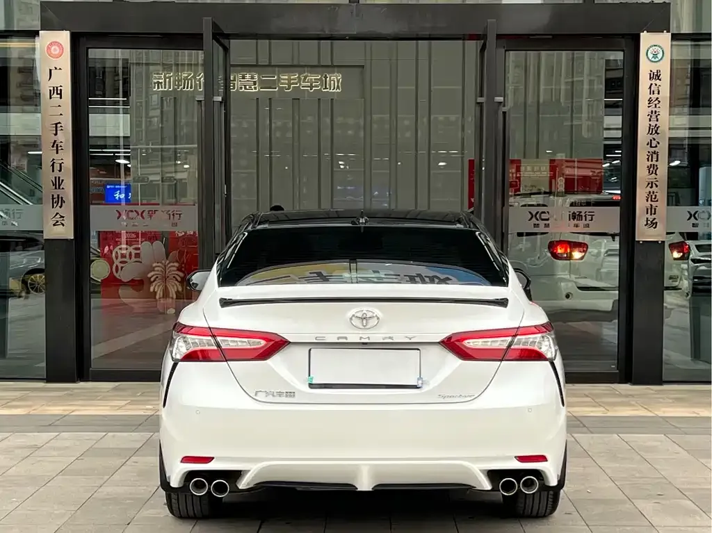 Toyota Camry 2022 из CN, фото 5
