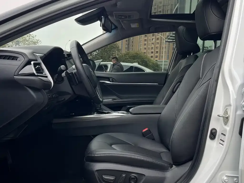 Toyota Camry 2022 из CN, фото 6
