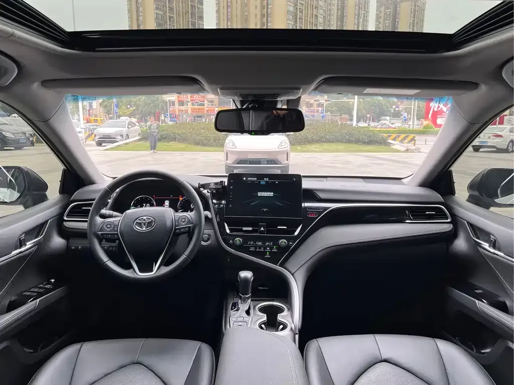 Toyota Camry 2022 из CN, фото 10