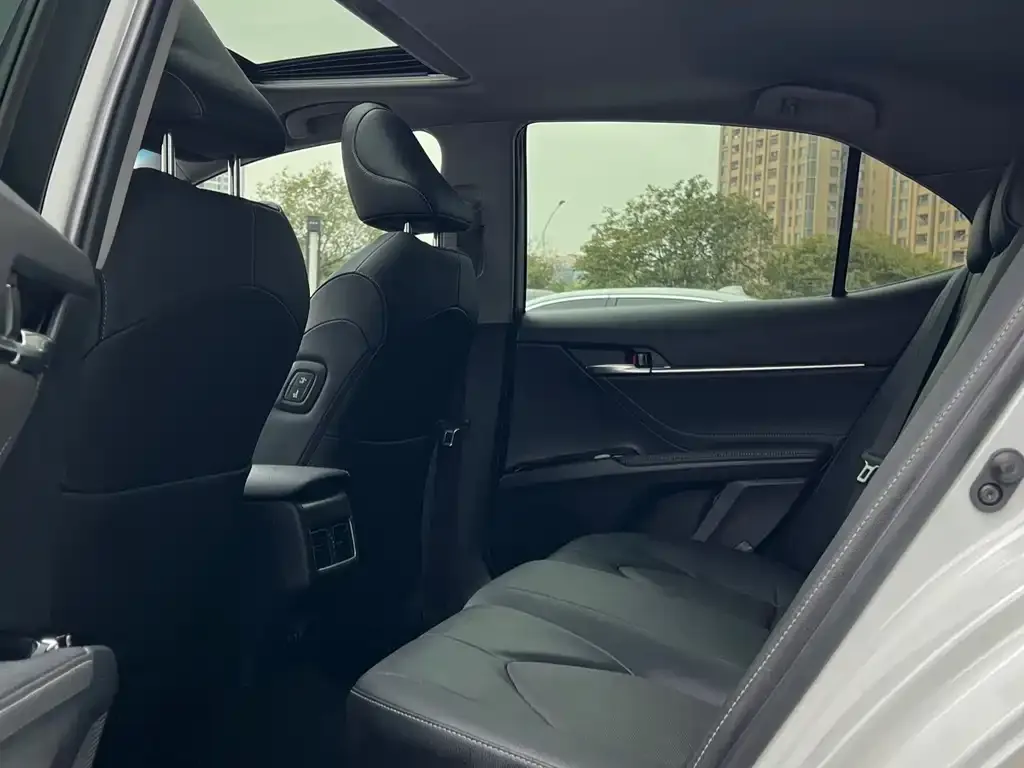 Toyota Camry 2022 из CN, фото 3