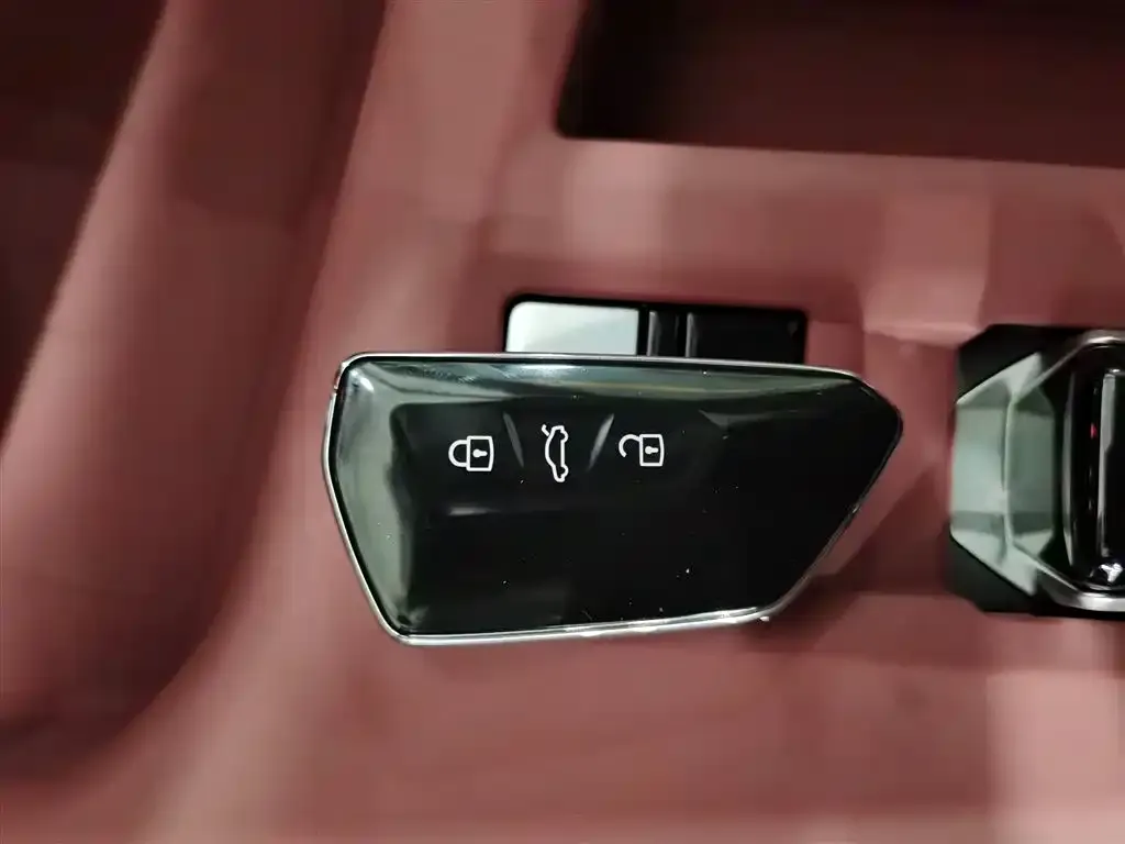 Volkswagen Lamando 2025 из CN, фото 4
