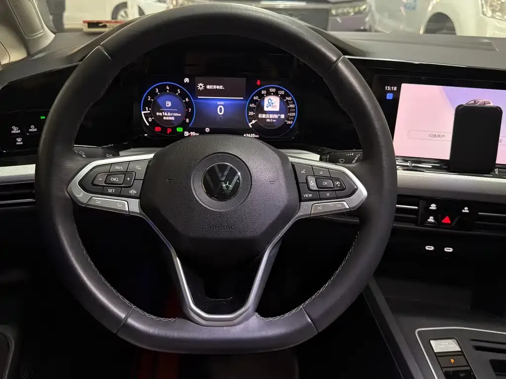 Volkswagen Golf 2022 из CN, фото 9