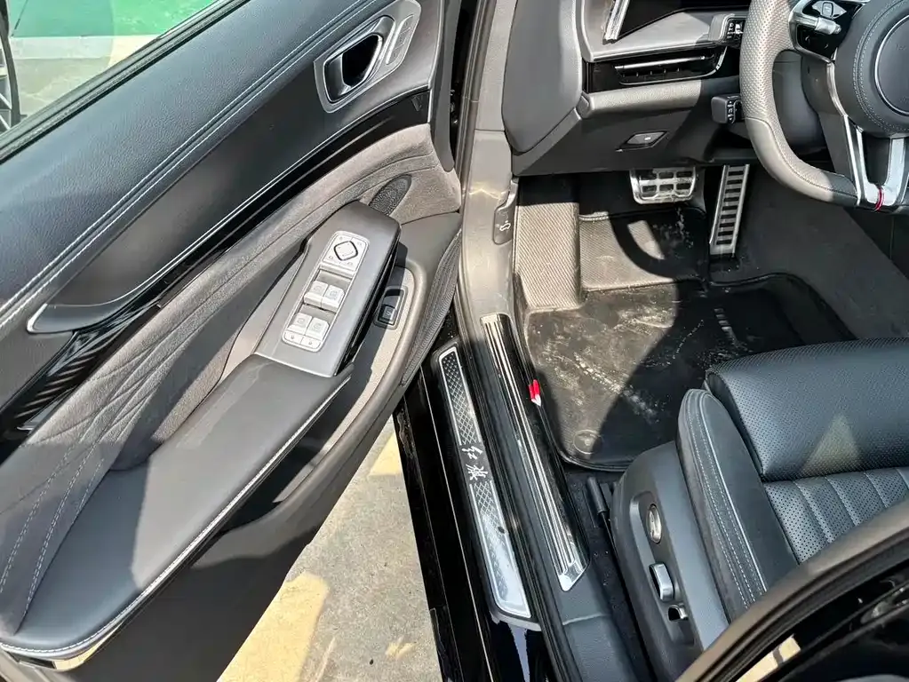 Hongqi H9 2025 из CN, фото 8