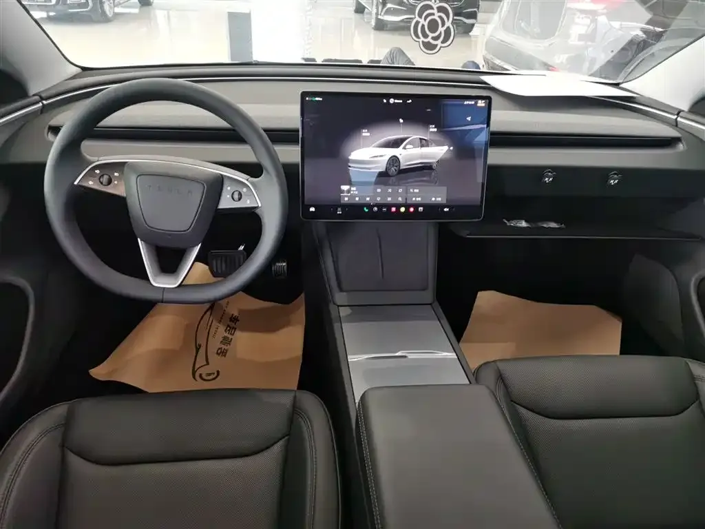 Tesla Model 3 — фото 2