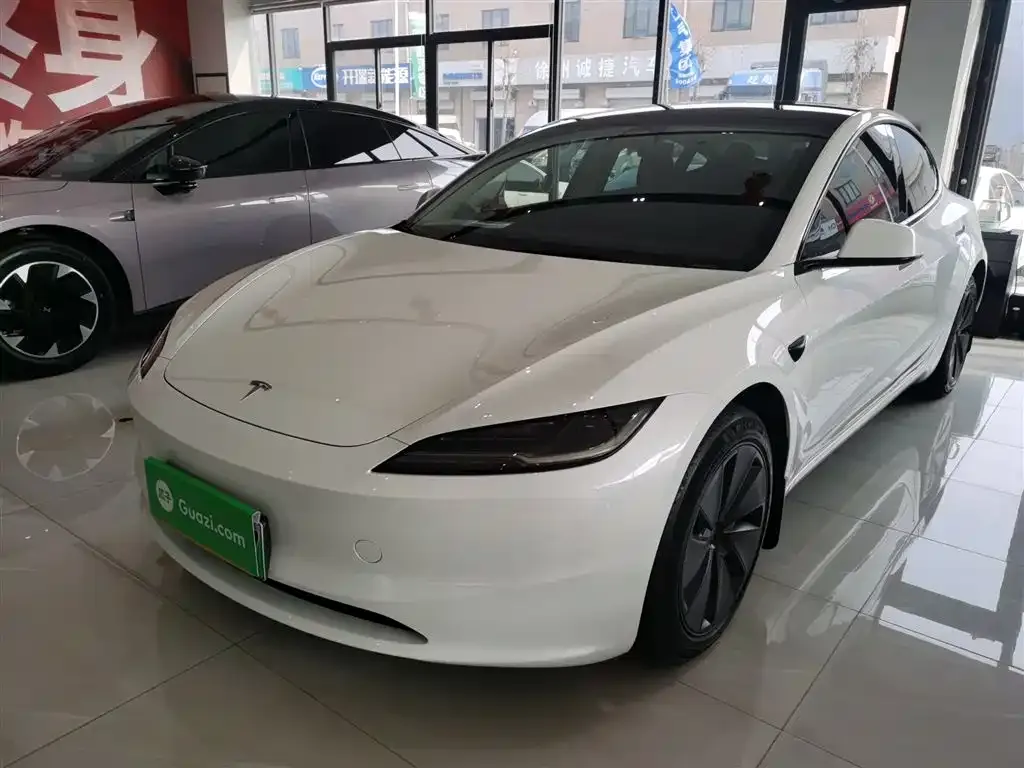 Tesla Model 3 — фото 3
