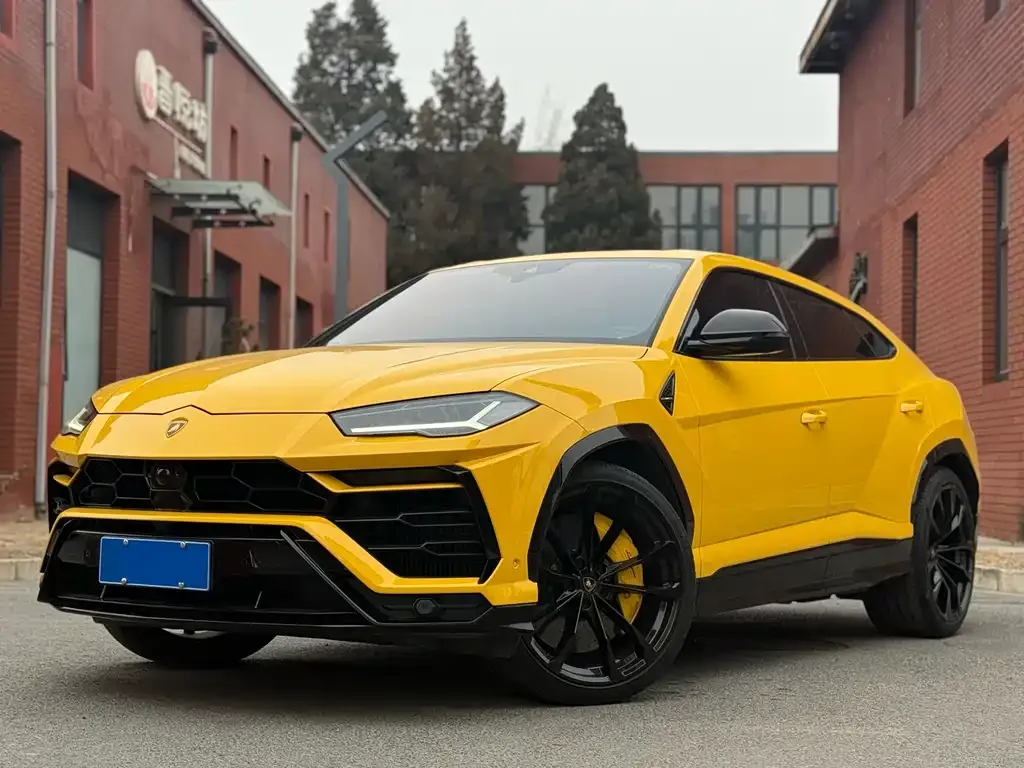 Lamborghini Urus 2022 из CN, фото 1