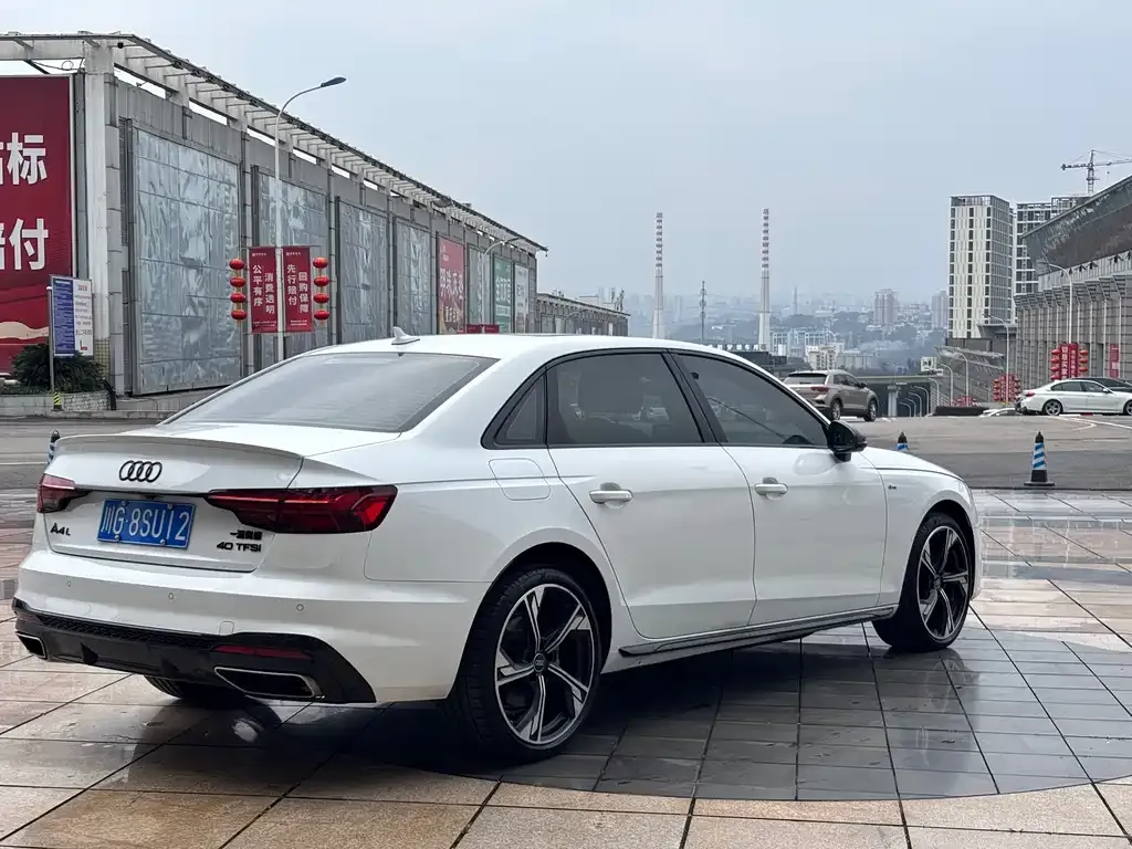 Audi A4L 2024 из CN, фото 2