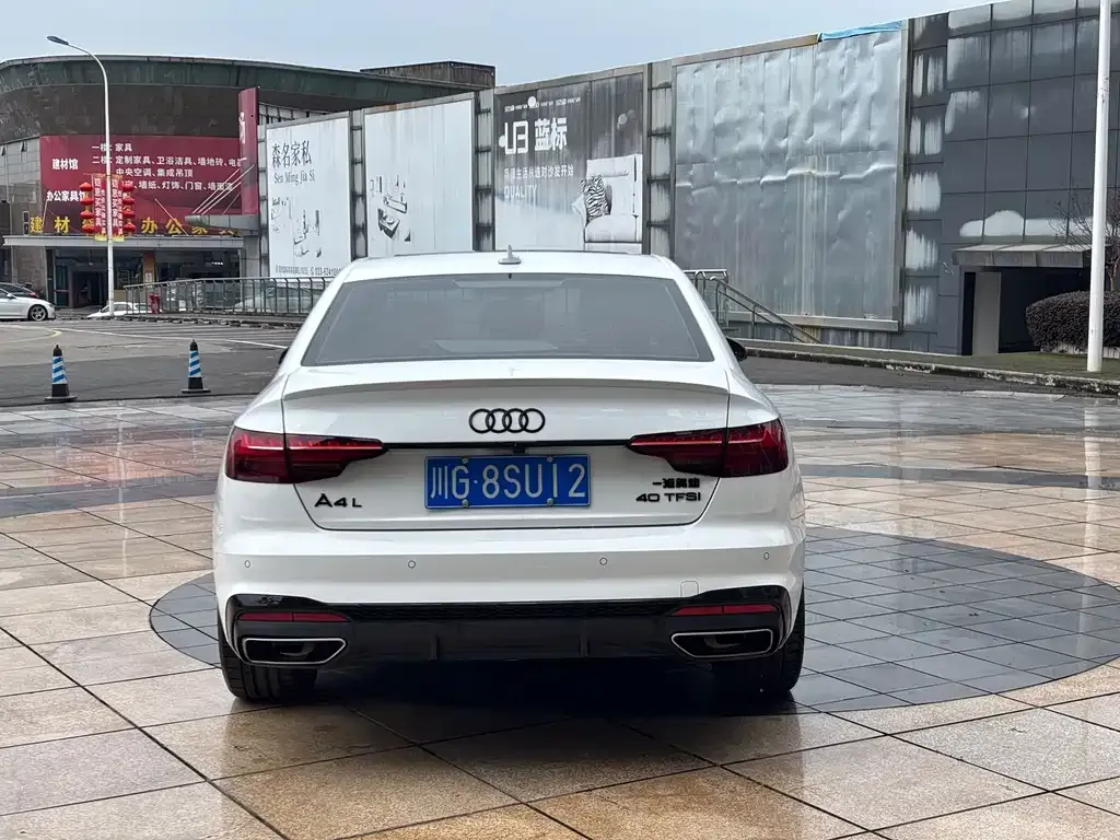 Audi A4L 2024 из CN, фото 4