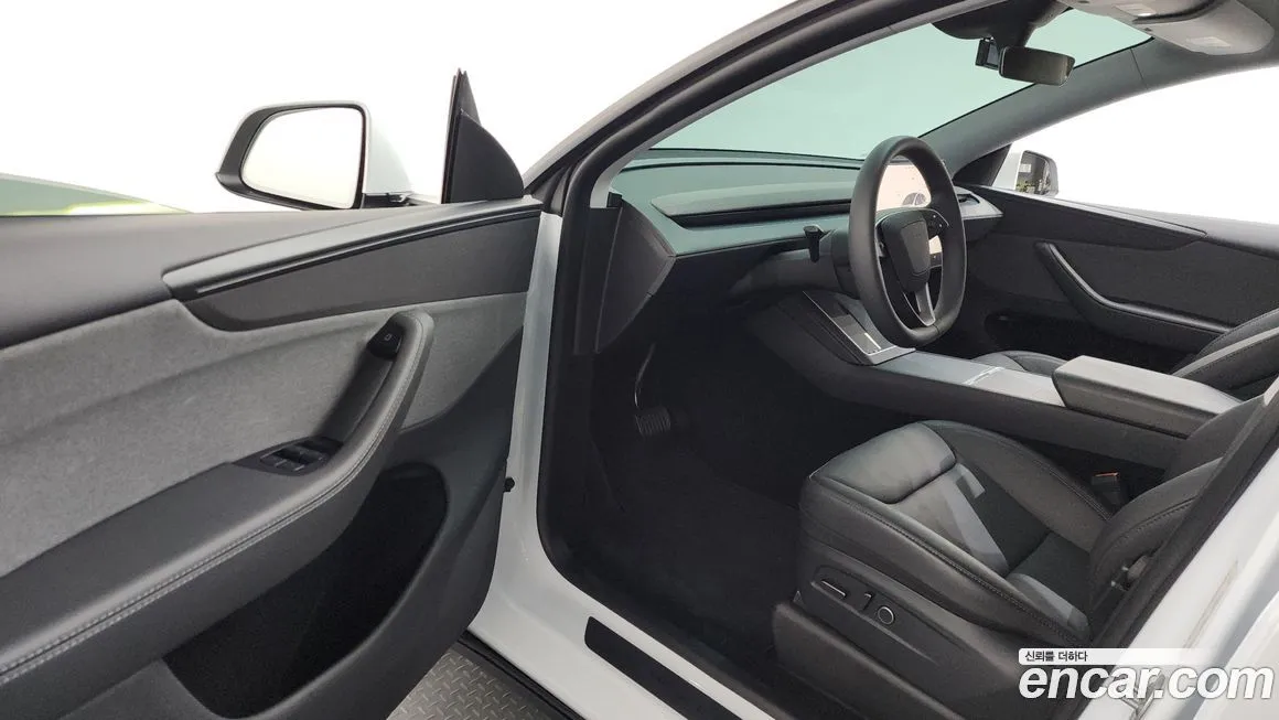 Tesla Model Y 2025 из KR, фото 6