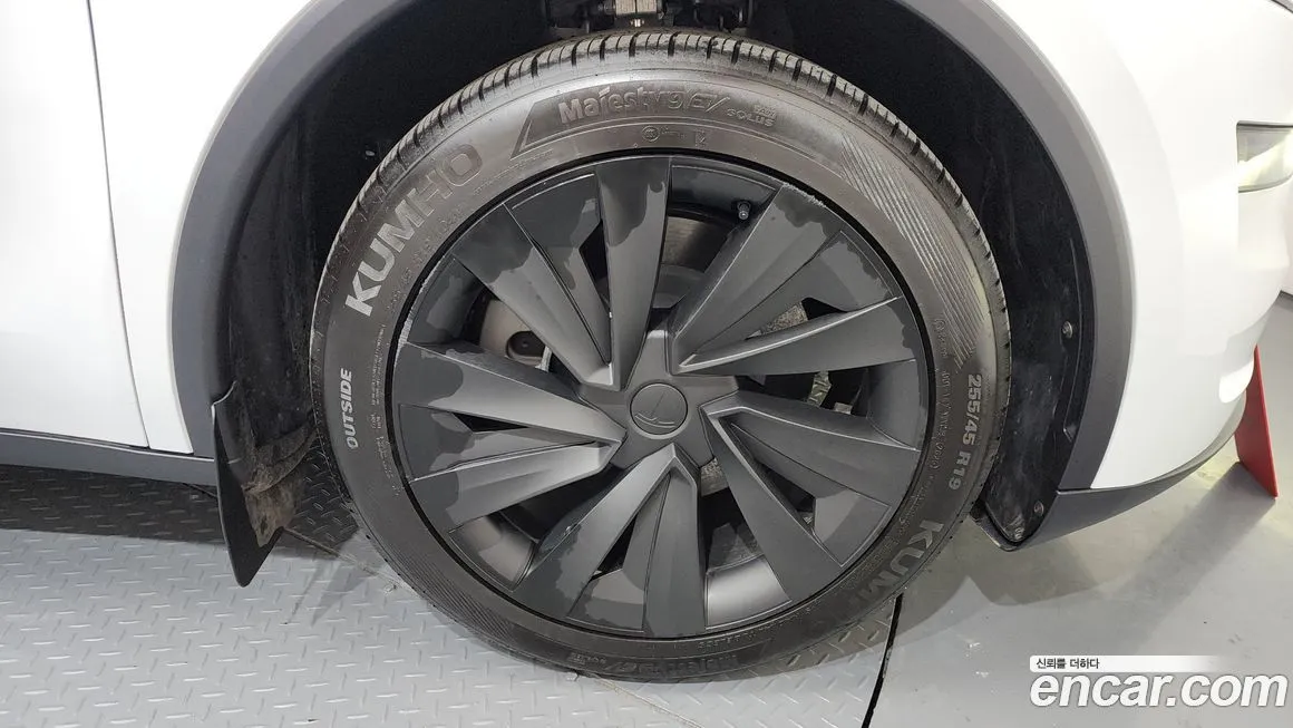 Tesla Model Y 2025 из KR, фото 9