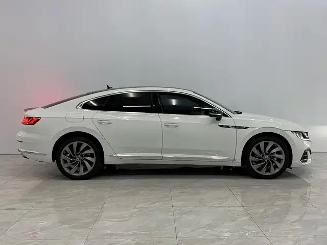 Volkswagen CC 2024 из CN, фото 3